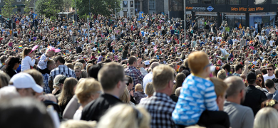 Mynd af margmenni  mib Reykjavkur